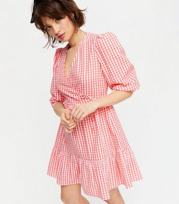 Pink Gingham Seersucker Mini Wrap Dress | New Look